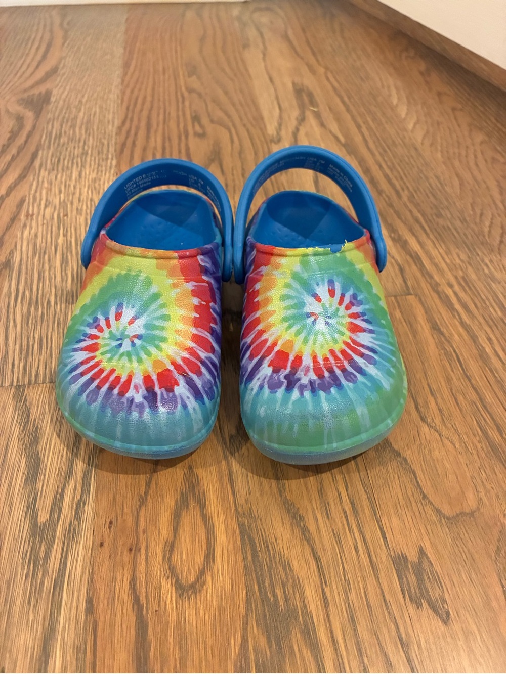 Kids Tie-Dye light up Comfort Clogs with Blue Strap